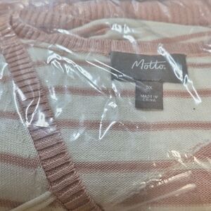 Motto QVC Large and 3X Dusty Rose Vneck Sweater - New